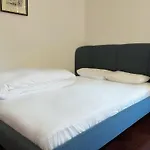 Cozy Near Metro & Airport *
