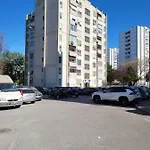 Homestay Cozy Near Metro & Airport