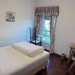 Cozy Near Metro & Airport