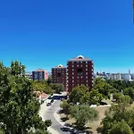 Cozy Near Metro & Airport * Lisboa