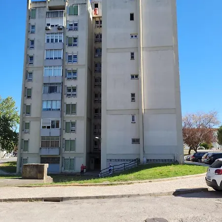 Cozy Near Metro & Airport * Lisboa