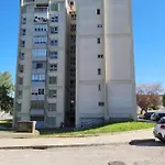 Cozy Near Metro & Airport * Lisbona