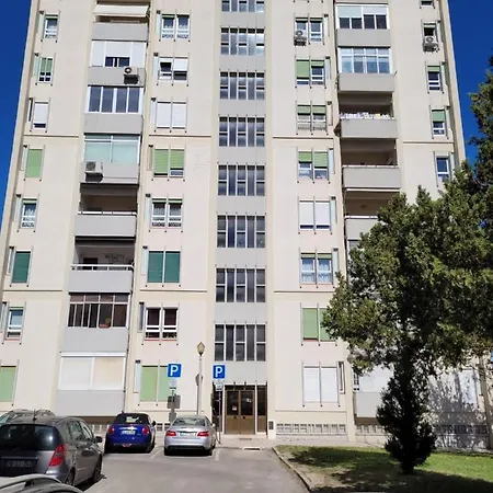 Cozy Near Metro&airport *