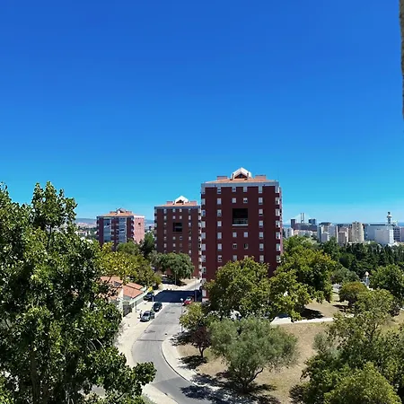 Cozy Near Metro&airport * Lizbona